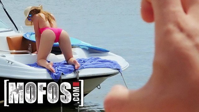 MOFOS Sneaky Kenzie Madison sucking