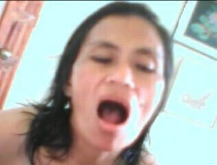 FILIPINA MOM EDITHA NAVARES GETS NAKED!