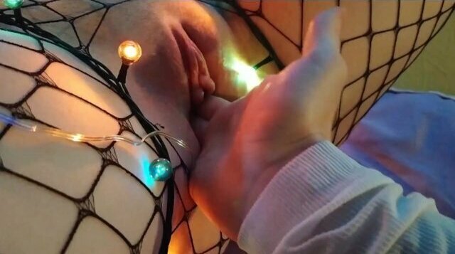 In the new year, stepsister's pussy is fucked with a vibrator & fingers