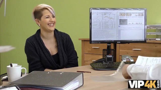 VIP4K. cosa dolce Inga Devil corpo prestito