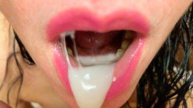 Quick Blowjob close mouth