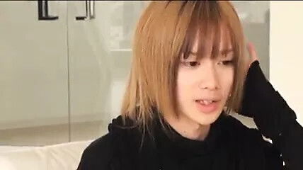 Japanese Woman's disguise good-looking boy-1 censored