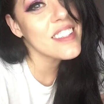 show snaps with other guys afterwards