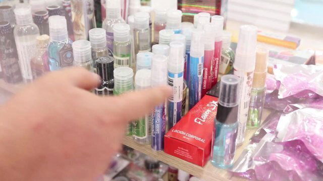 Buscando aromas líquido perfecto para pene