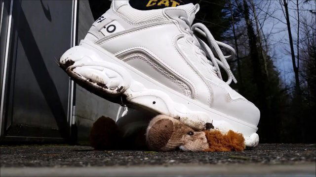 Teddy Buffalo Sneaker