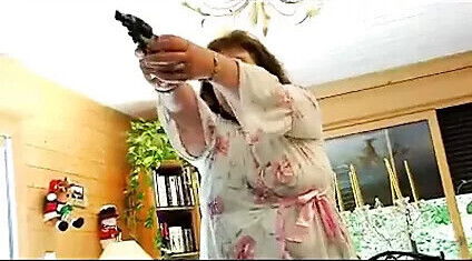 FRENCH MATURE n52a threesome with younger