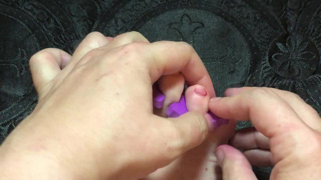 Painting toes suck worship