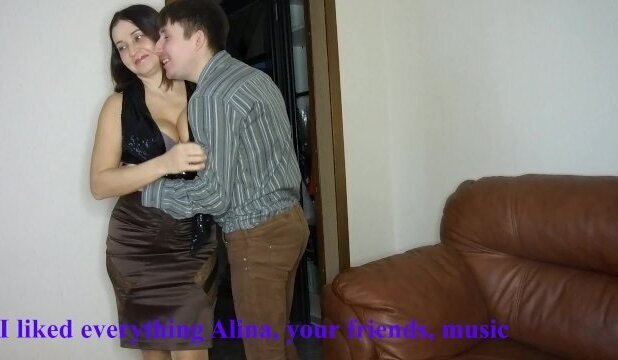 Сняла пояс верности молодого парня позволила кончить чулки!