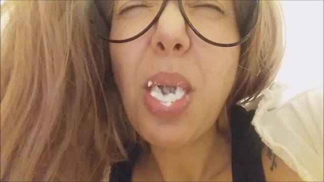 bocca, disgustoso ingoio....