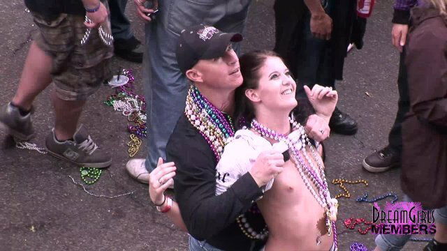 Exhibitionist Wives Girlfriends Show Beads