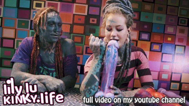 Unboxing Hankeys Toys Anuskatzz tattoo