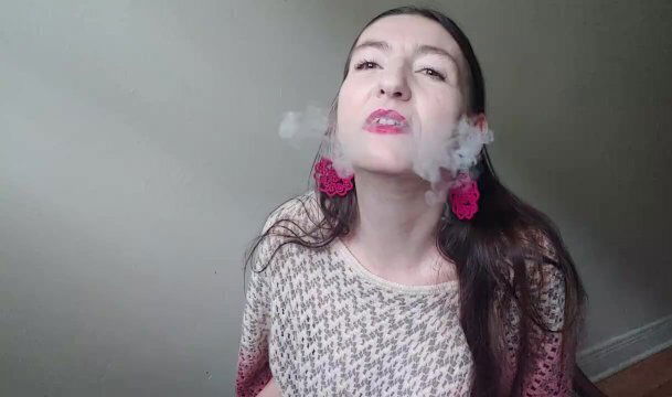 Inhale smoking fetish Gypsy Dolores
