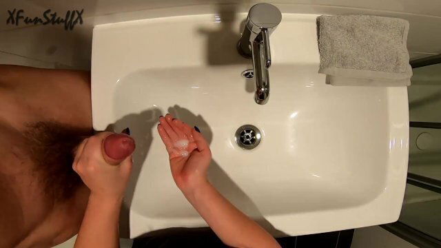 Keeping Clean During Quarantine - Handjob Cumplay