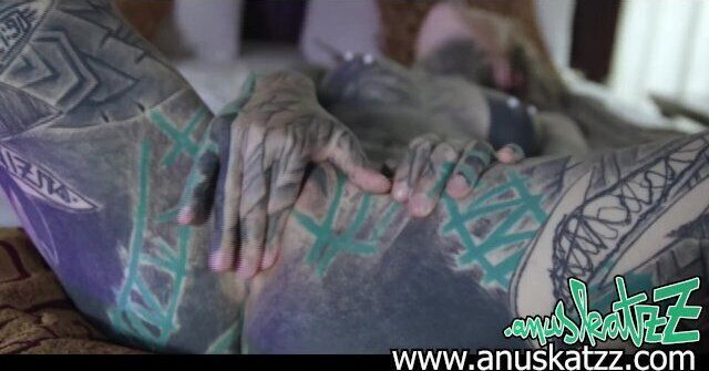 Tattoo pussy tease Anuskatzz alternative sexy fetish teasing play