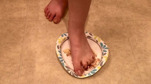 Princess Poison’s sexy birthday cake smash!!