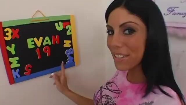 Petite Teen ELLINGTON Huge Blowjob Facial