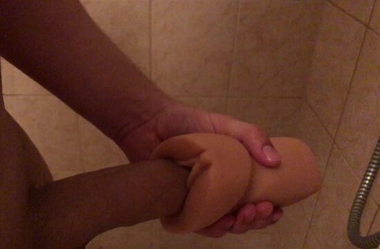 Amateur teen fucking pocket pussy then cums over