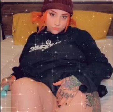 Snapchat Whore Cums Over Over