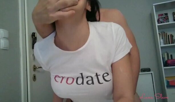 Greek milf facial- πουτσα στον κωλο ξύλο