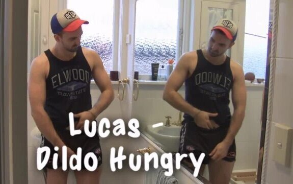 Lucas Aussie Loves Dildo Makes Shoot Loads