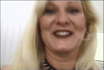 sexy blonde mature babe