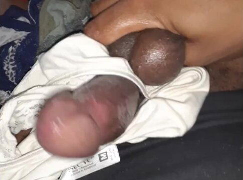 Sunday-morning Black masturbation!