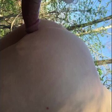 QUICK FUCK ON A NATURE TRAIL 