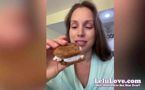 Real life porn VLOG cuckolding feet rating more Love