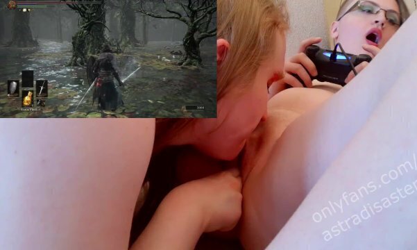 Gamer lesbian orgasms while playing Dark Souls pussy fingered licked girlfriend
