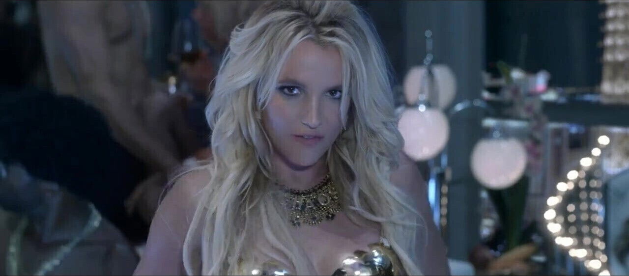 Britney Spears - Work Bitch 