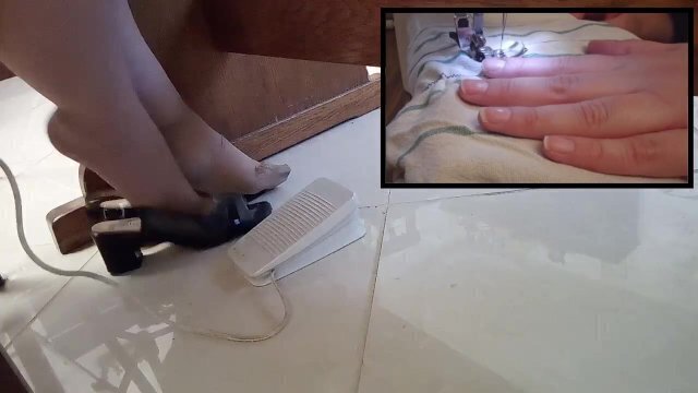 PIEDI PEDALE CUCITO CUCIO GUARDATE MIEI PIEDINI