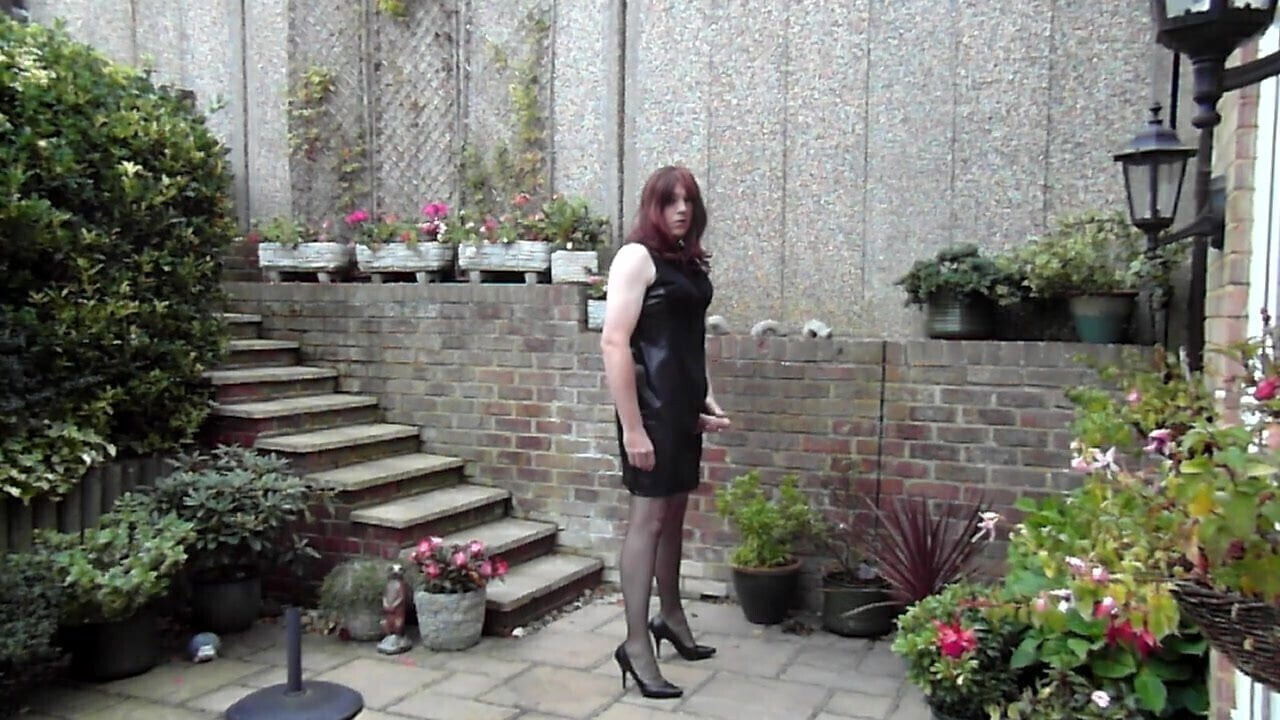 Trannie Friendly Dress Wanking garden