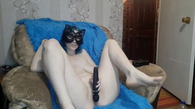 Catwoman's vagina vibrates with squirt from