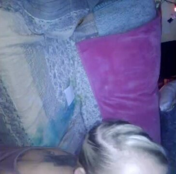 Ballbusting blow job