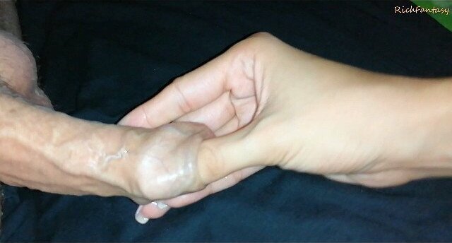  мачеха радует меня, пока мой отец в отъезде