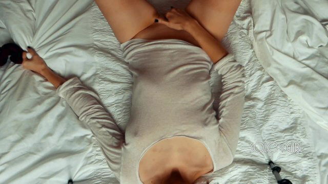 Playing with sweet pussy, will join