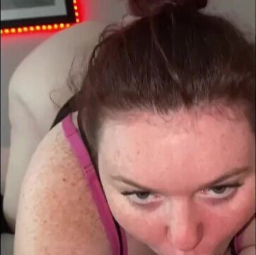 Offered this PAWG $40 to clean my place then I asked to fuck 