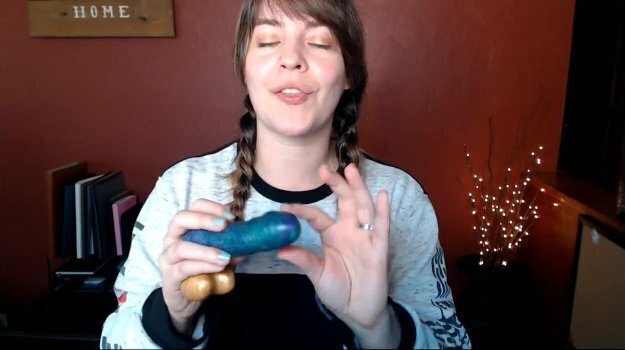 Uberrime Fascino Silicone Dildo Review