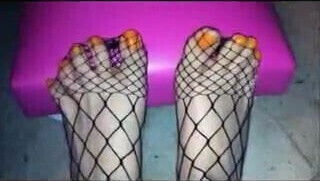 my feet who wants to clean?