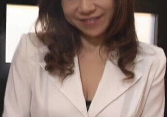 Japanese MILF Got a Job in the Sexual Activity