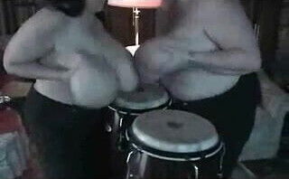 Play drumbs with their big udders ( cows 25 ) - part 2 