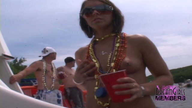 Freaky Girls Party Naked Lake Ozarks