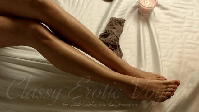 STOCKINGS BEAUTIFUL FEET