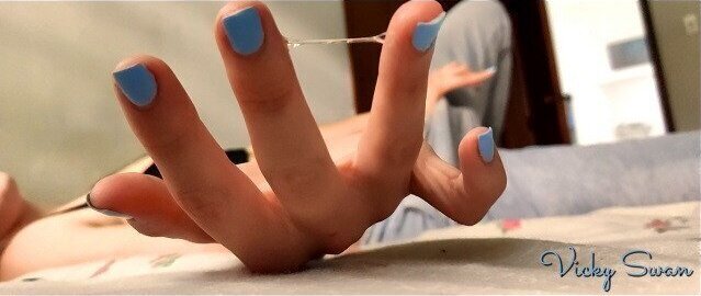 Victoria fully clothed rubs pussy through joggings reaching orgasm