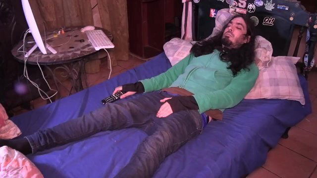 Handjob Self Eating Tuesday (Angle