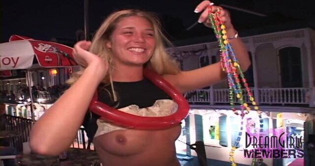 Mardi Gras First Timer Shows Pussy
