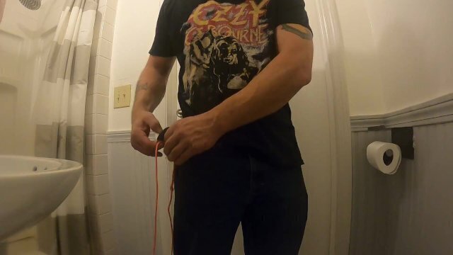 putting ball stretcher using paracord