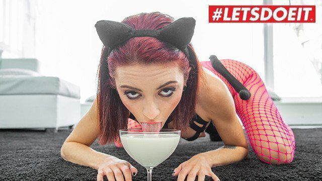 HerLimit Young American Pornstar Behind Scenes Photo Shoot