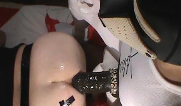 SUBMISSIVE HUSBAND-Strapon Cuckold Training