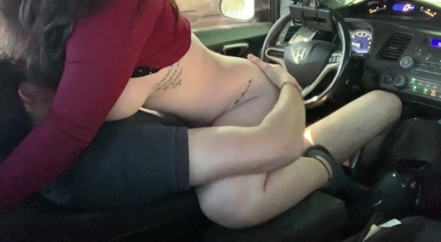 ENGAÑA A SU NOVIA CON UNA HERMOSA CULONA A CAMBIO DE UNA PS5 - ÁNGULO DIFERENTE